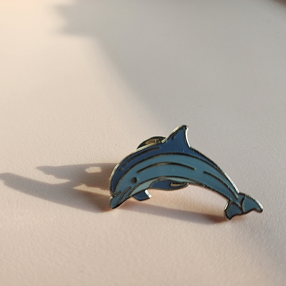 Dolphin pin